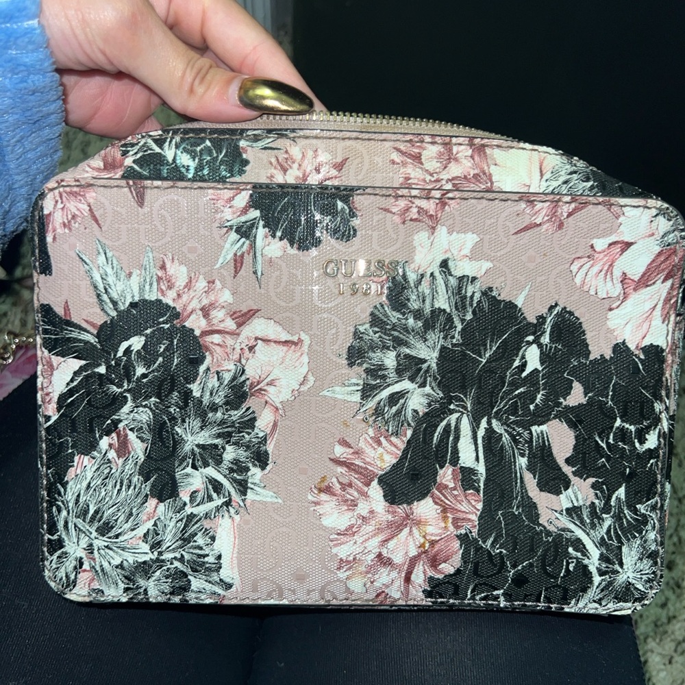 GUESS Floral Zip-Top Crossbody Bag in Blush Pink